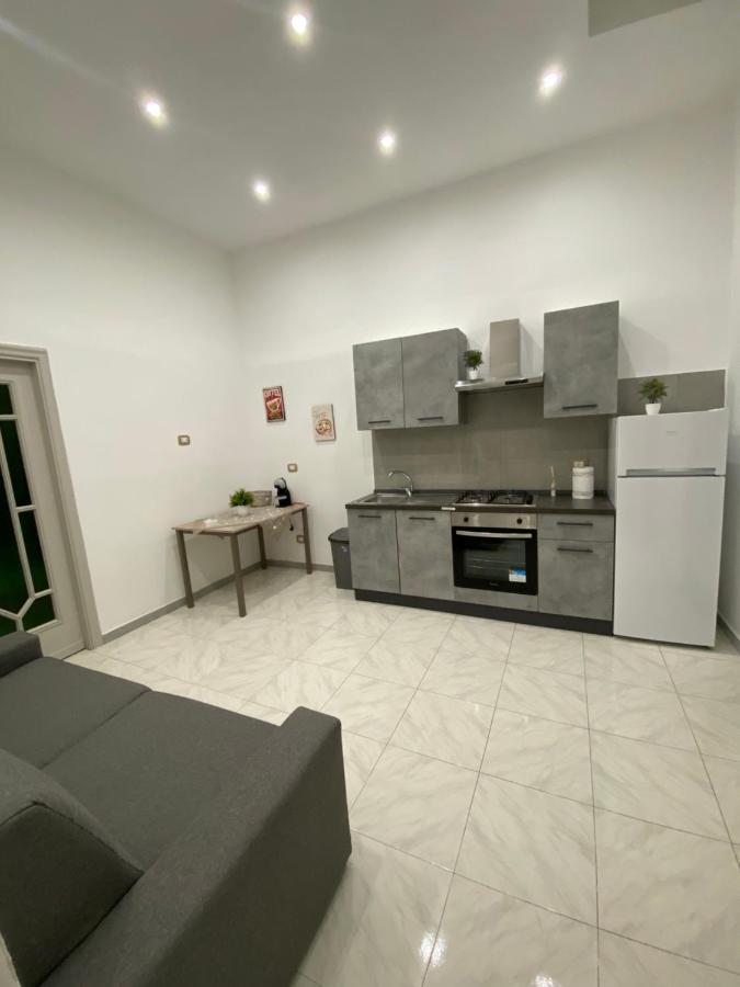 Home La Piazzetta Nápoles Exterior foto
